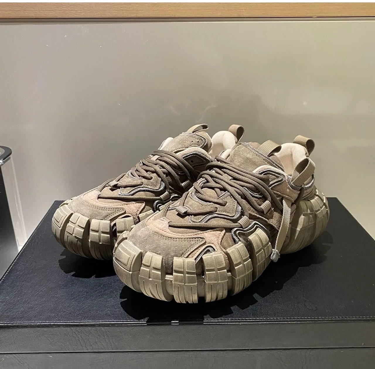 Color-Blocked Comfy Trendy Platform Shoes for Outdoor Walking Jogging Camping, All Seasons Men's Lace Up Sneakers