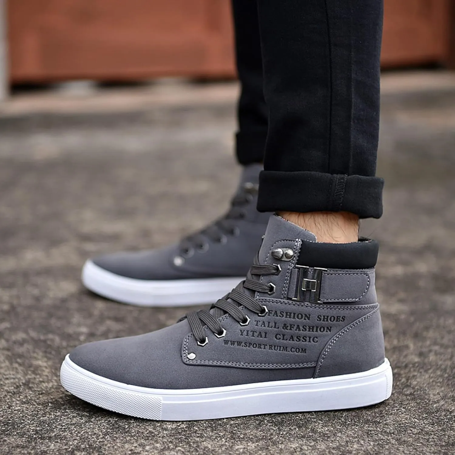 Men's High Top Sneakers Trendy Casual Canvas Sneakers for Men Lace Up Lightweight Walking Shoes British Style Skate Shoes